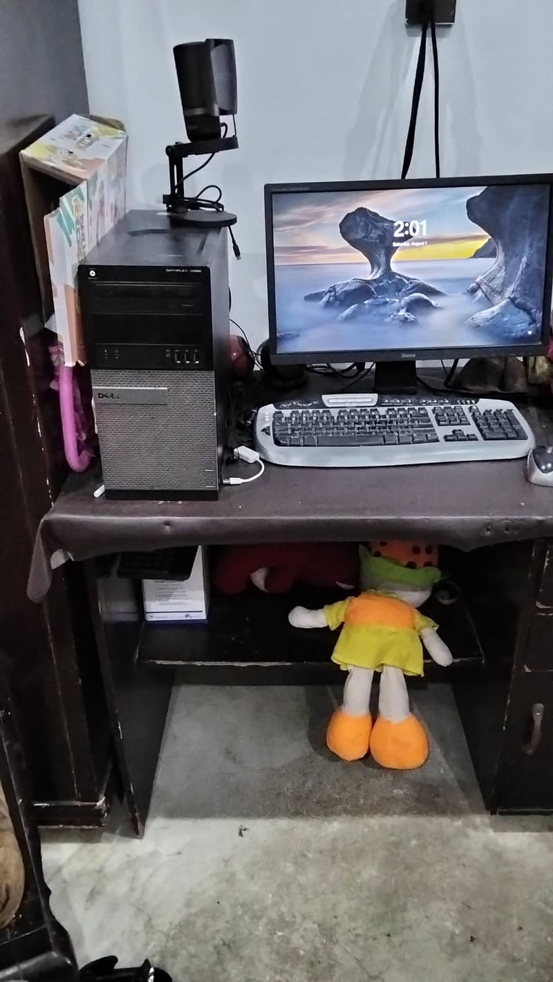 Computer Table 1