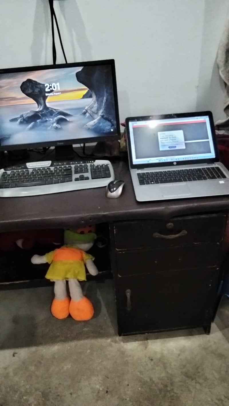 Computer Table 2