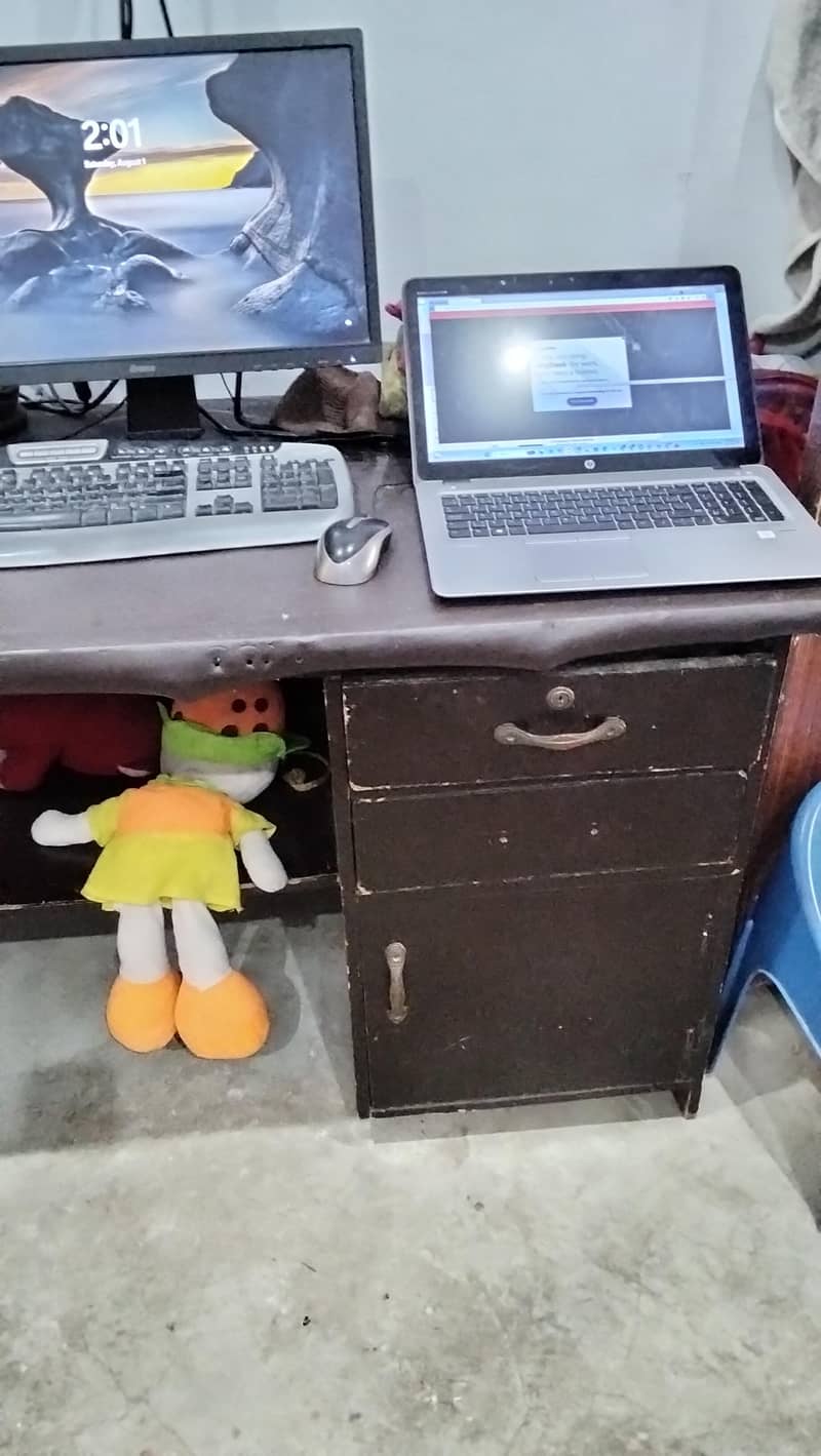 Computer Table 3
