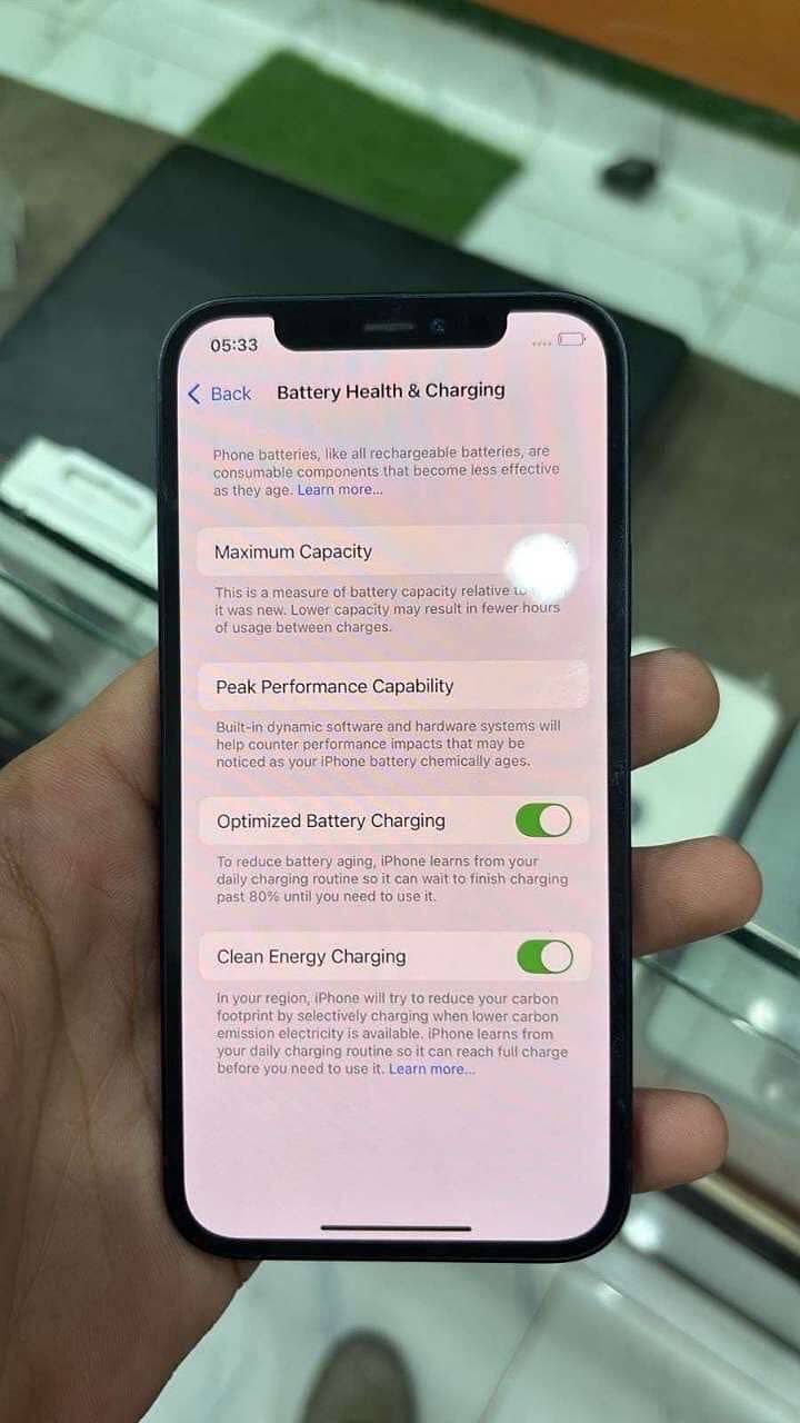Apple iPhone 12 2