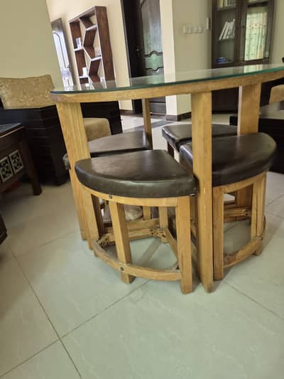 Breakfast/Coffee Table  Brand ChenOne  (Used )