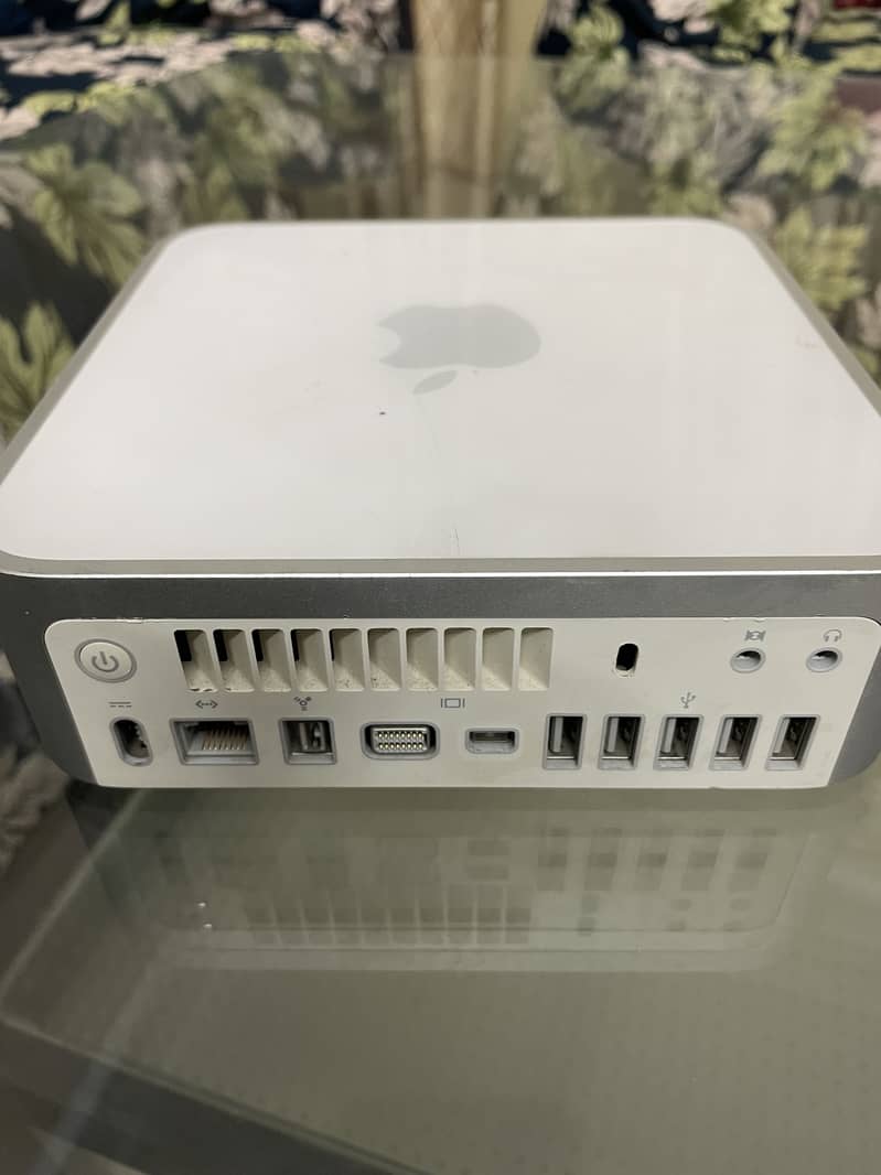 Apple mac mini 1