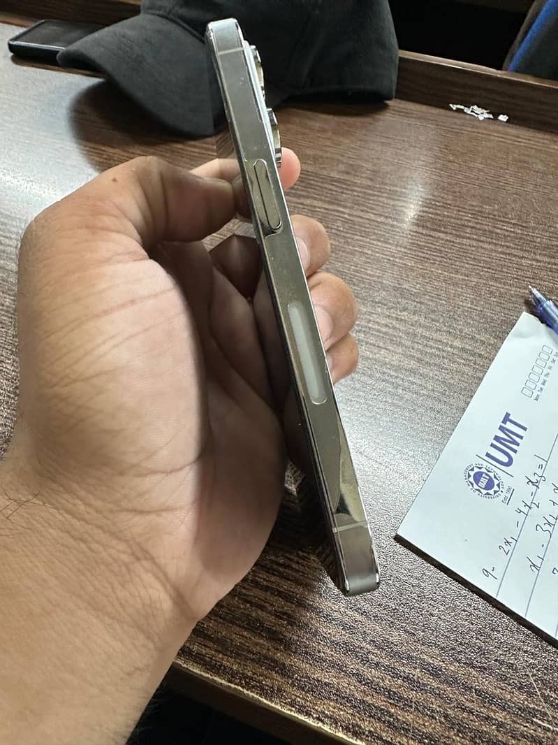 iPhone 14 Pro 1