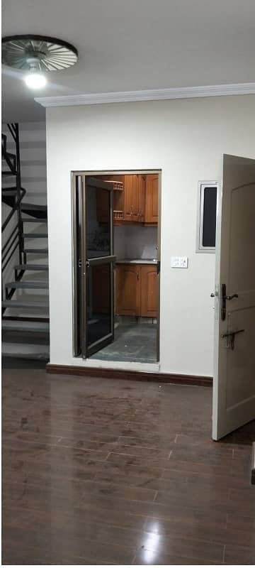 Brand New Office Available For Rent Area 1250 Square Feet Area Corporate Office In Liberty Market Gulberg 3 Lahore
