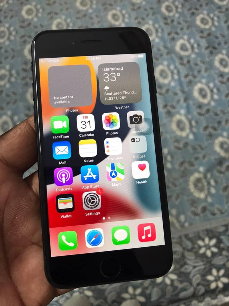 Apple iPhone 7 3