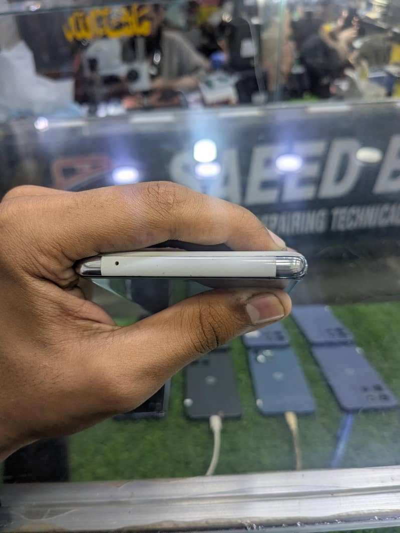 Google Pixel 6 Pro 4