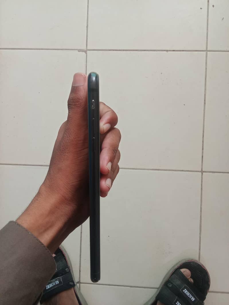 Apple iPhone 7 Plus 4