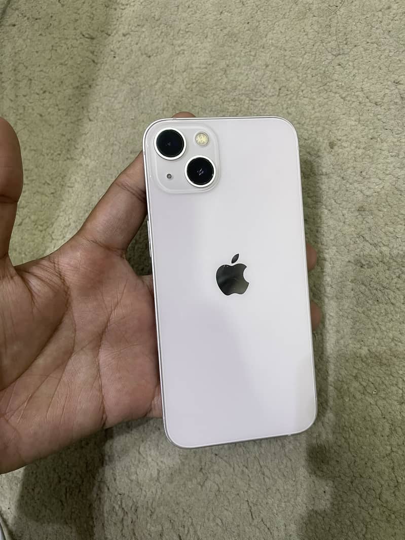 Apple iPhone 13 1
