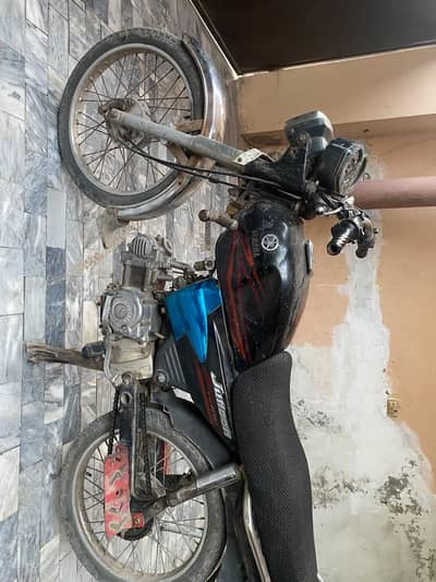 yahama Janoon 100 cc  (Best for Restoration)