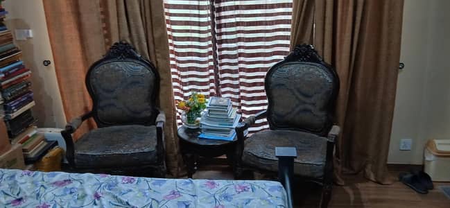 bed room chairs