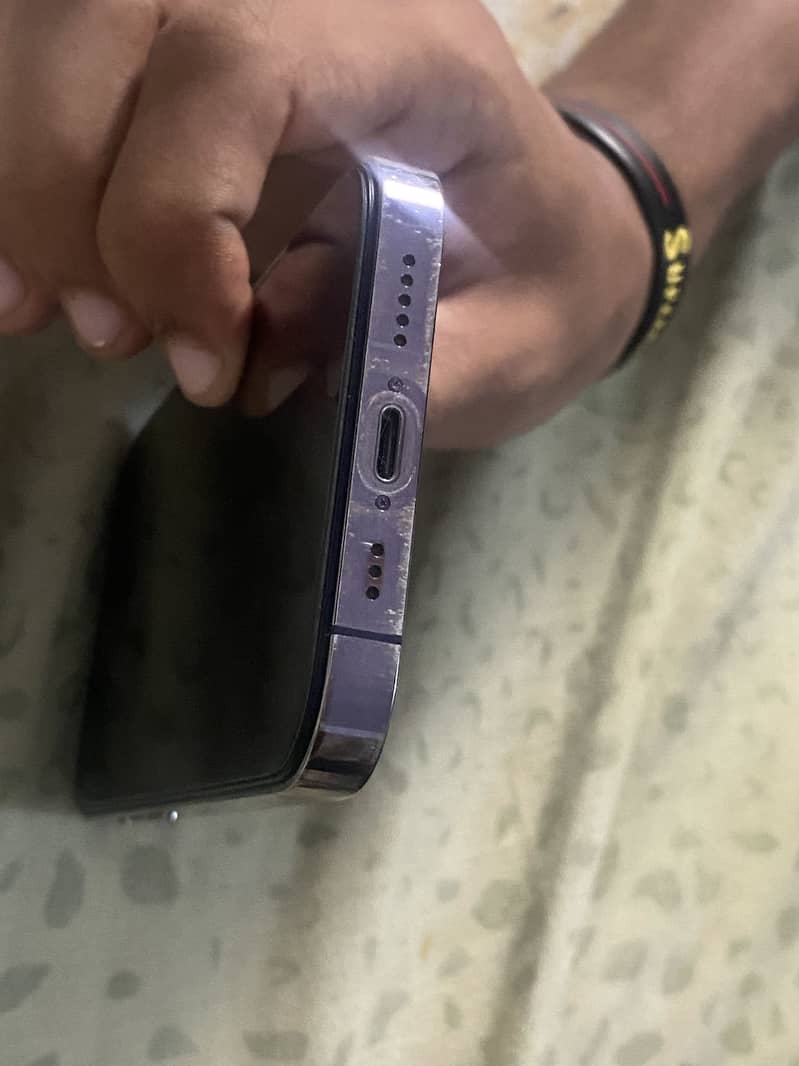 iPhone 14 pro 0