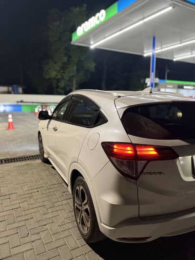 Honda Vezel 2015