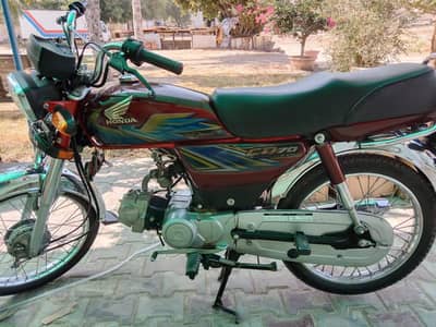 Honda CD 70 2021 model bike 10 Bata 10 theek argent for sale