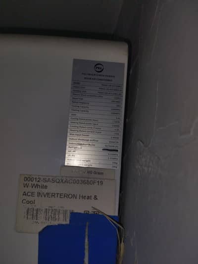 Split inverter AC
