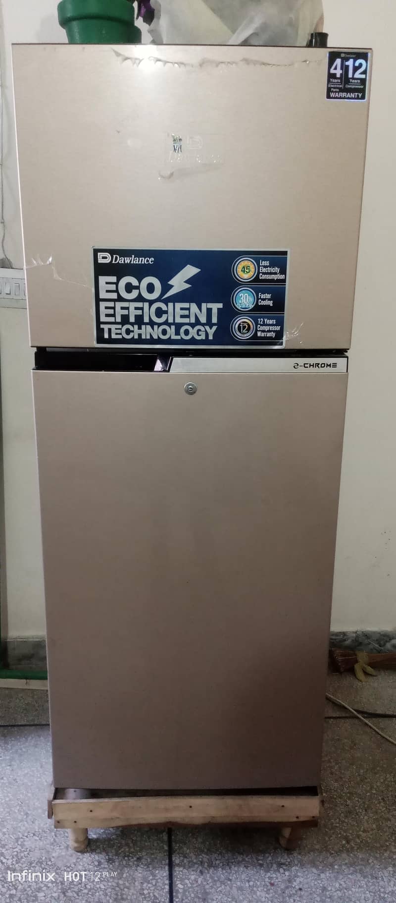 Medium size refrigerator 0