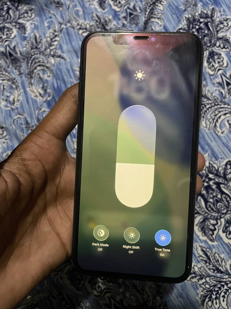 Apple iPhone 11 Pro Max 7