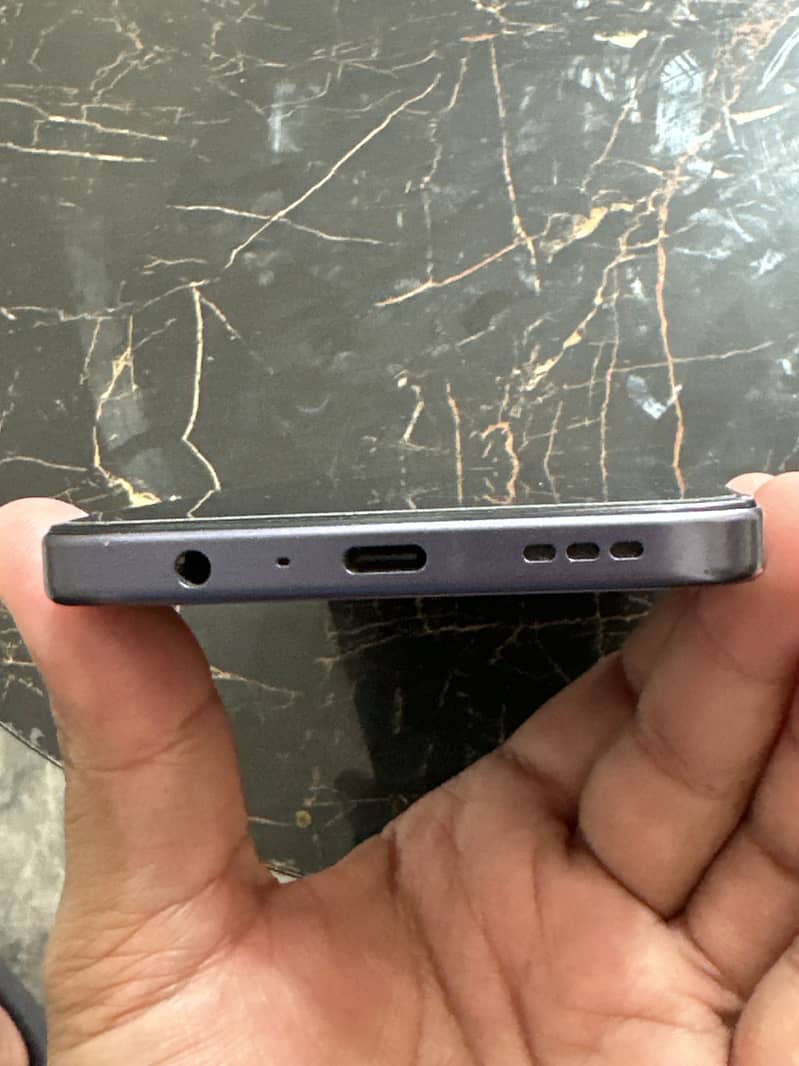 OPPO A6k 4