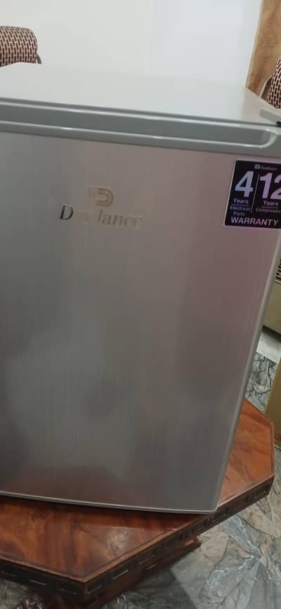 Dawlance Mini Fridge DMB 4467