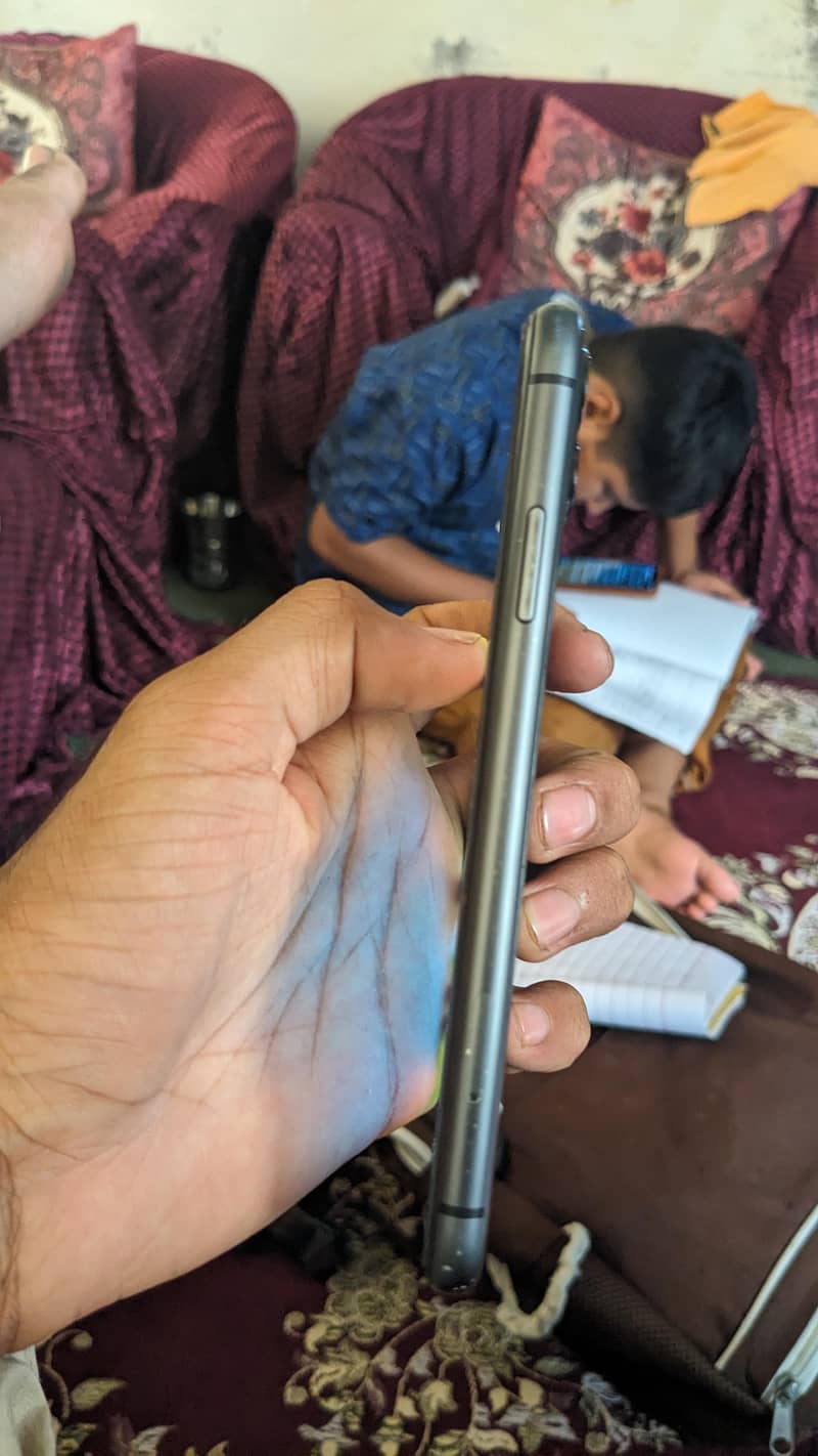 Apple iPhone 11 2