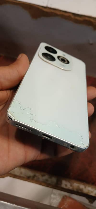 Infinix Smart 8 Pro