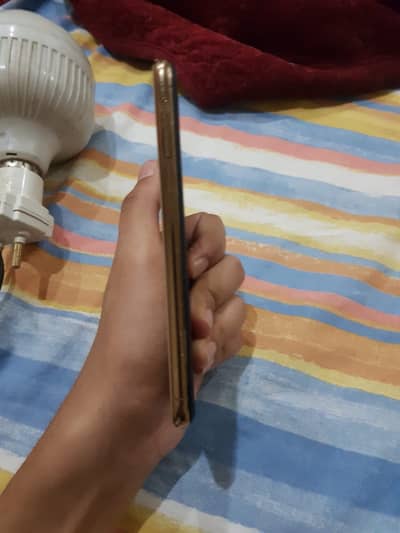 Apple iPhone XS