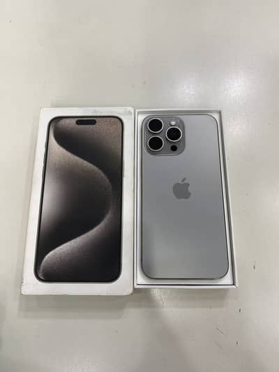 15 Pro Max jv 256 GB