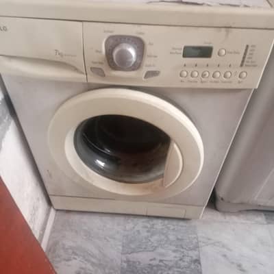 LG 7 kg fully automatic washing mashiene