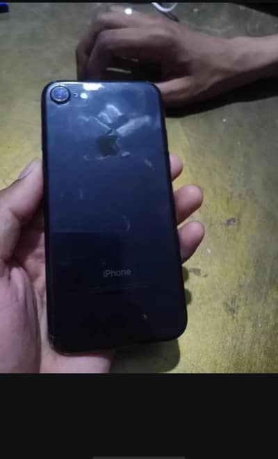 Apple iPhone 7