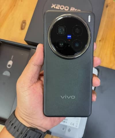 Vivo X200 Pro Urgent Sale