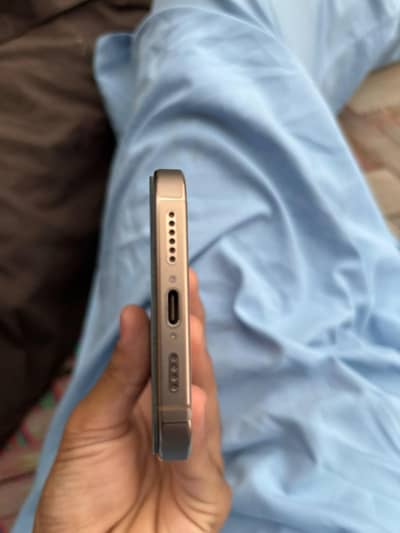 Apple iPhone 16 Pro Max