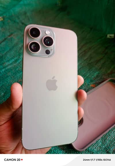 Apple iPhone 16 Pro Max