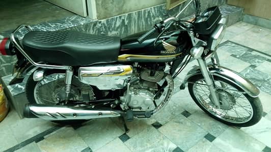 Honda CG 125 silver black self start