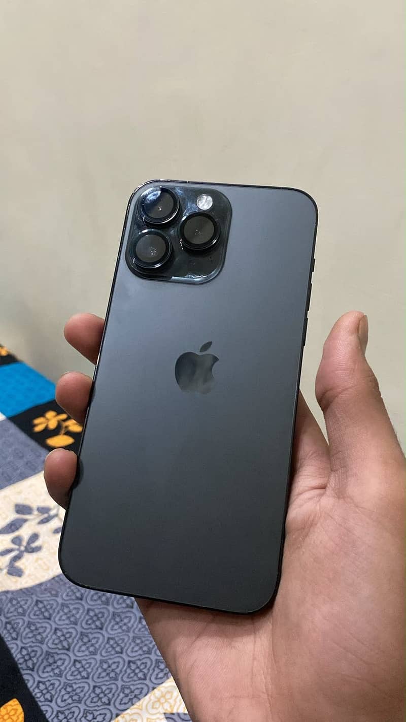 Apple iPhone 14 Pro Max 3