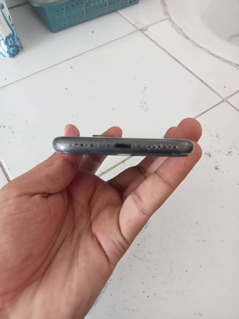 Apple iPhone 8 2