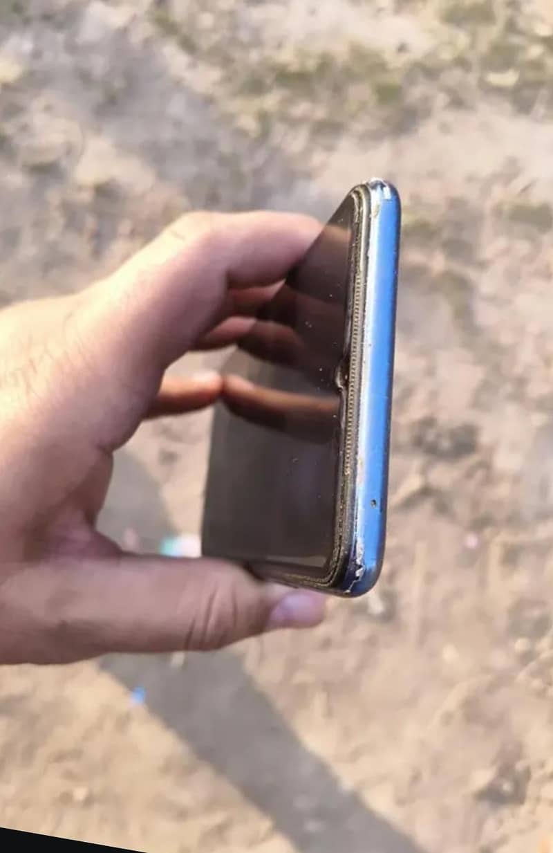 Vivo V21e 4