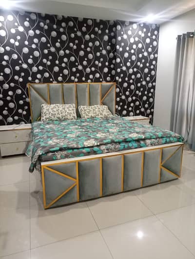 Par Day and short Time One and Two BeD Room appaertment Available Bahria Town Phase 4 and 6 Empire Heights 2 family apartment any time available