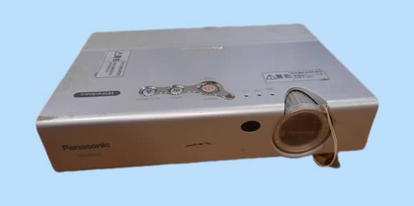 Projector Panasonic TH-LB20NT