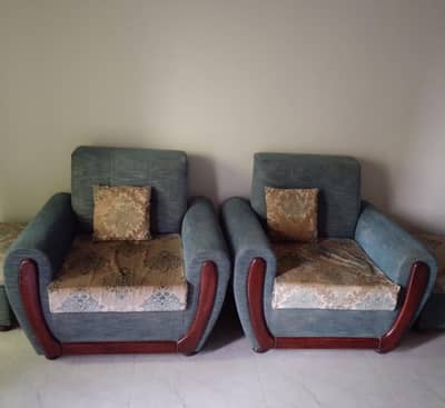 5 SEATER USED SOFAS FOR URGENT SALE IN KARACHI!!