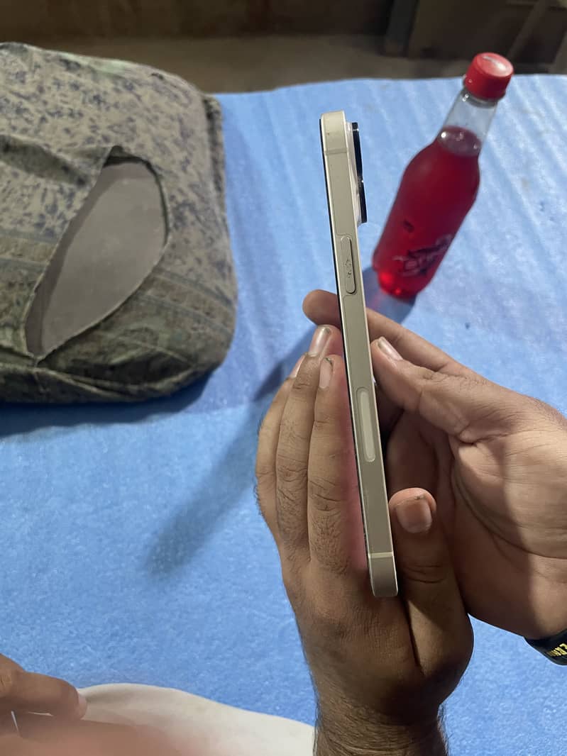 Apple iPhone 14 plus 1