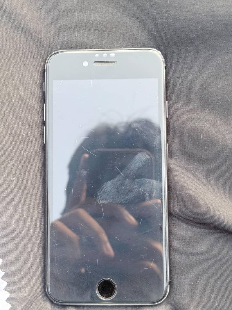 Apple iPhone 8 0