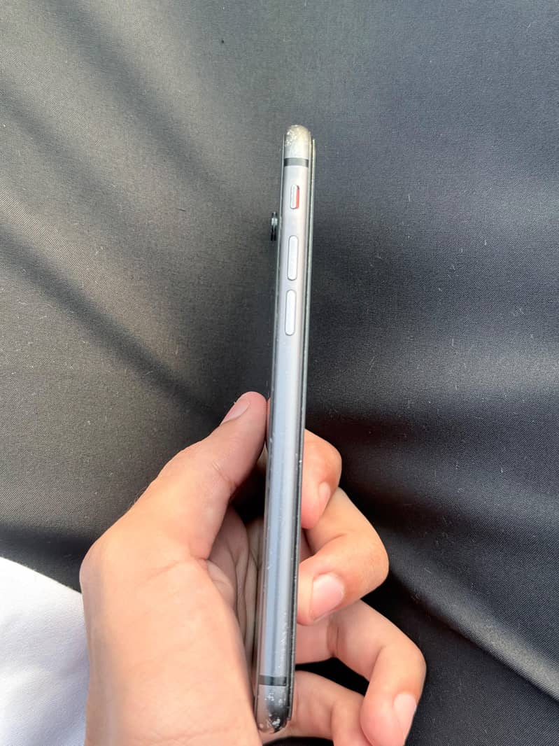 Apple iPhone 8 2