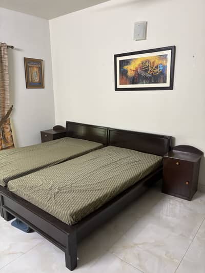 Single Bed/Bed Set/Keekar Wooden Bed/Side Table/Twin Bed/Mattress