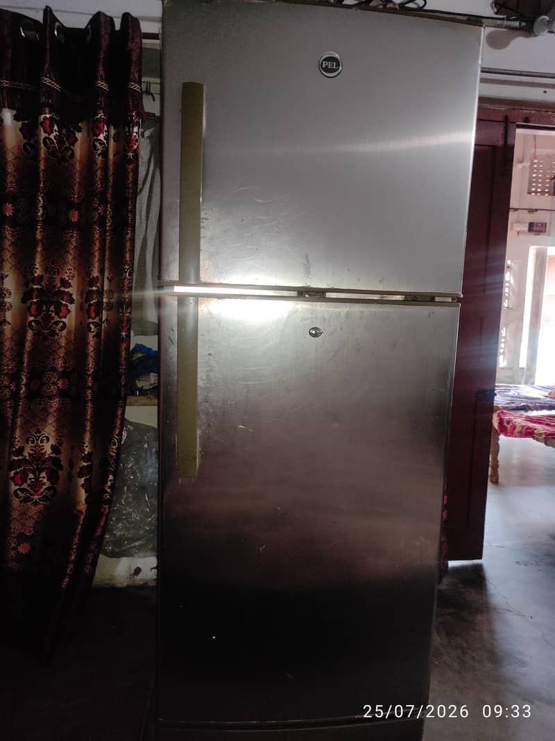 pell medium size fridge 1