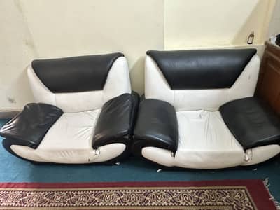 2 sofa seats
