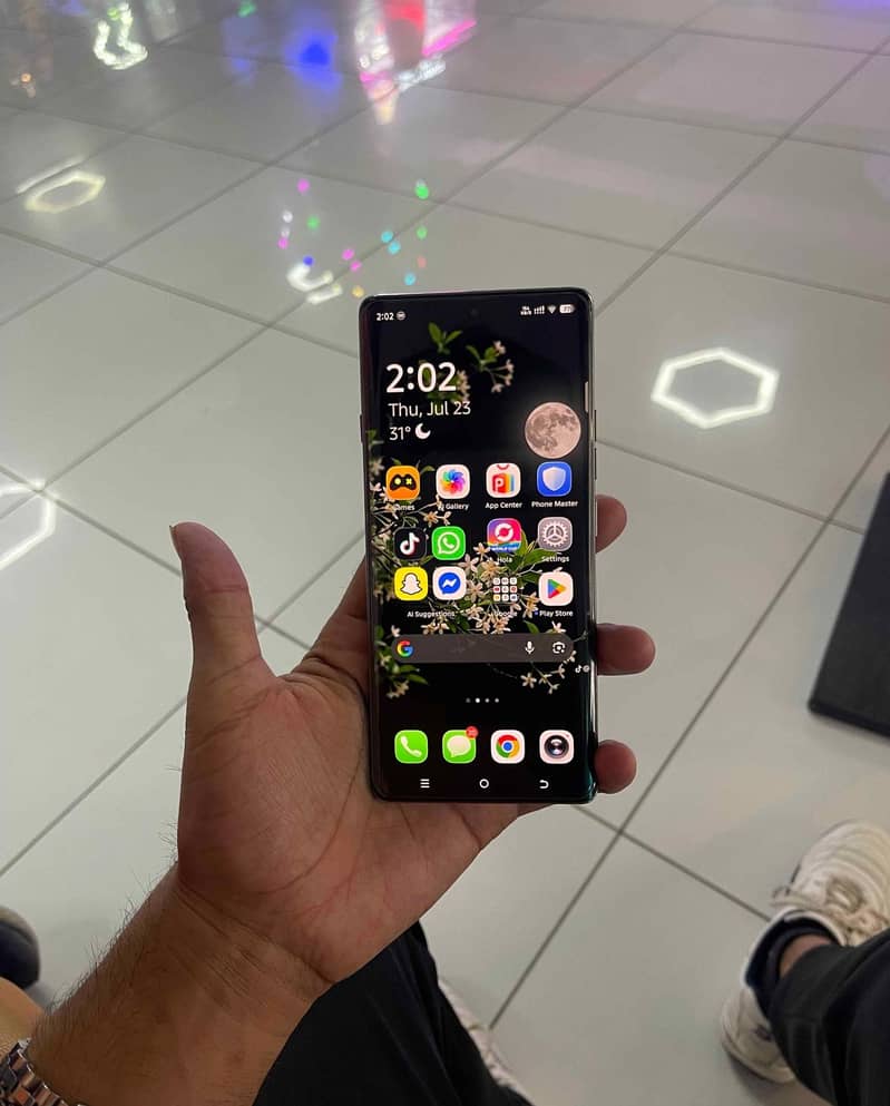 Tecno CAMON 40 Pro 8