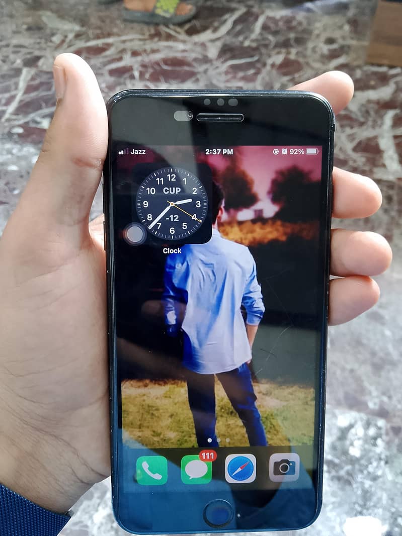 Apple iPhone 7 Plus 9