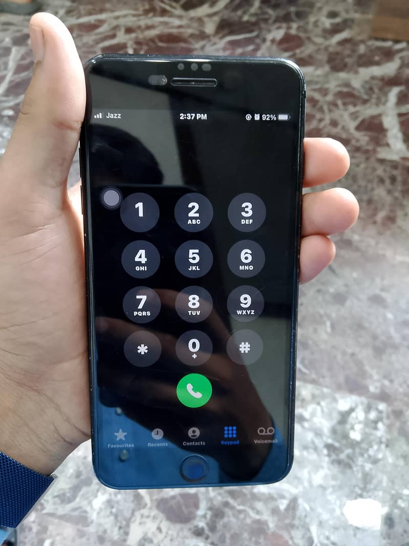 Apple iPhone 7 Plus 10