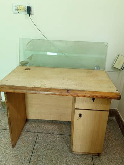 Office table/ computer table