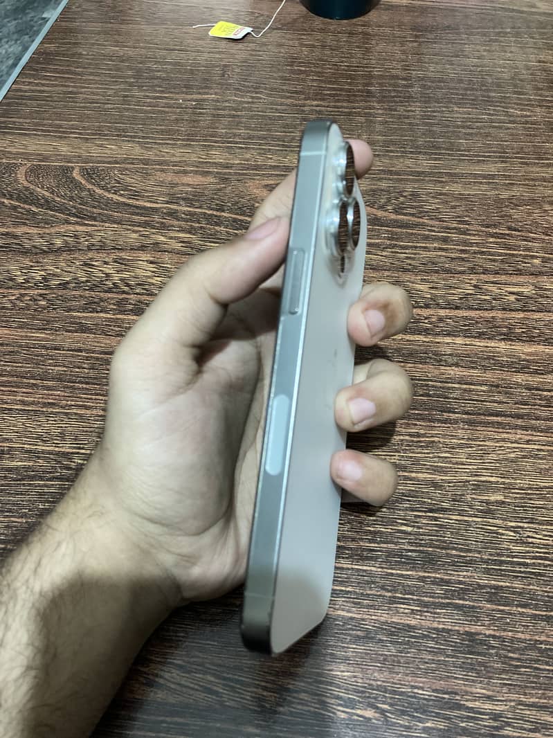 Apple iPhone 13 Pro 1