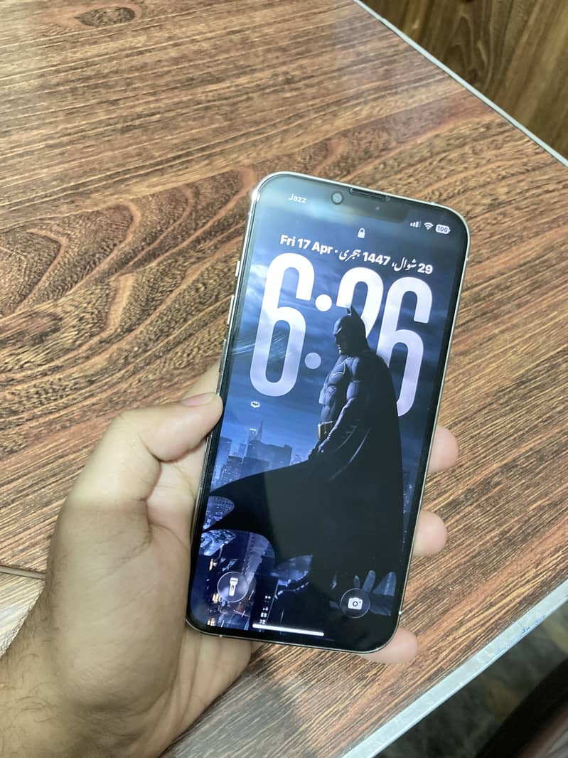 Apple iPhone 13 Pro 2